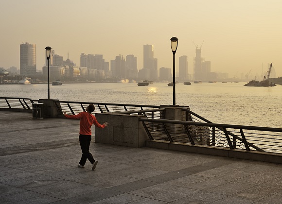 Take a walk on the Bund