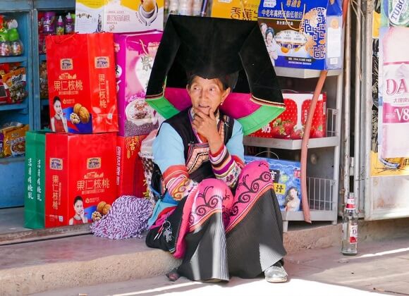 An old woman of Bai nationality