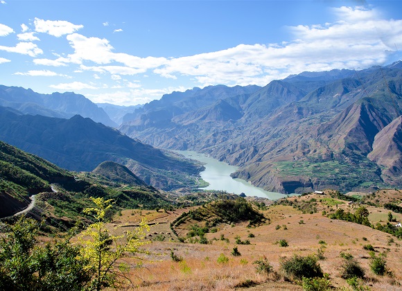 Tiger Leaping Gorge on Jinsha River